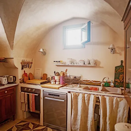بيت ضيافة Li Curti, Con Piscina! 3*