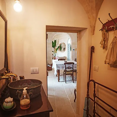 بيت ضيافة Li Curti, Con Piscina! 3*